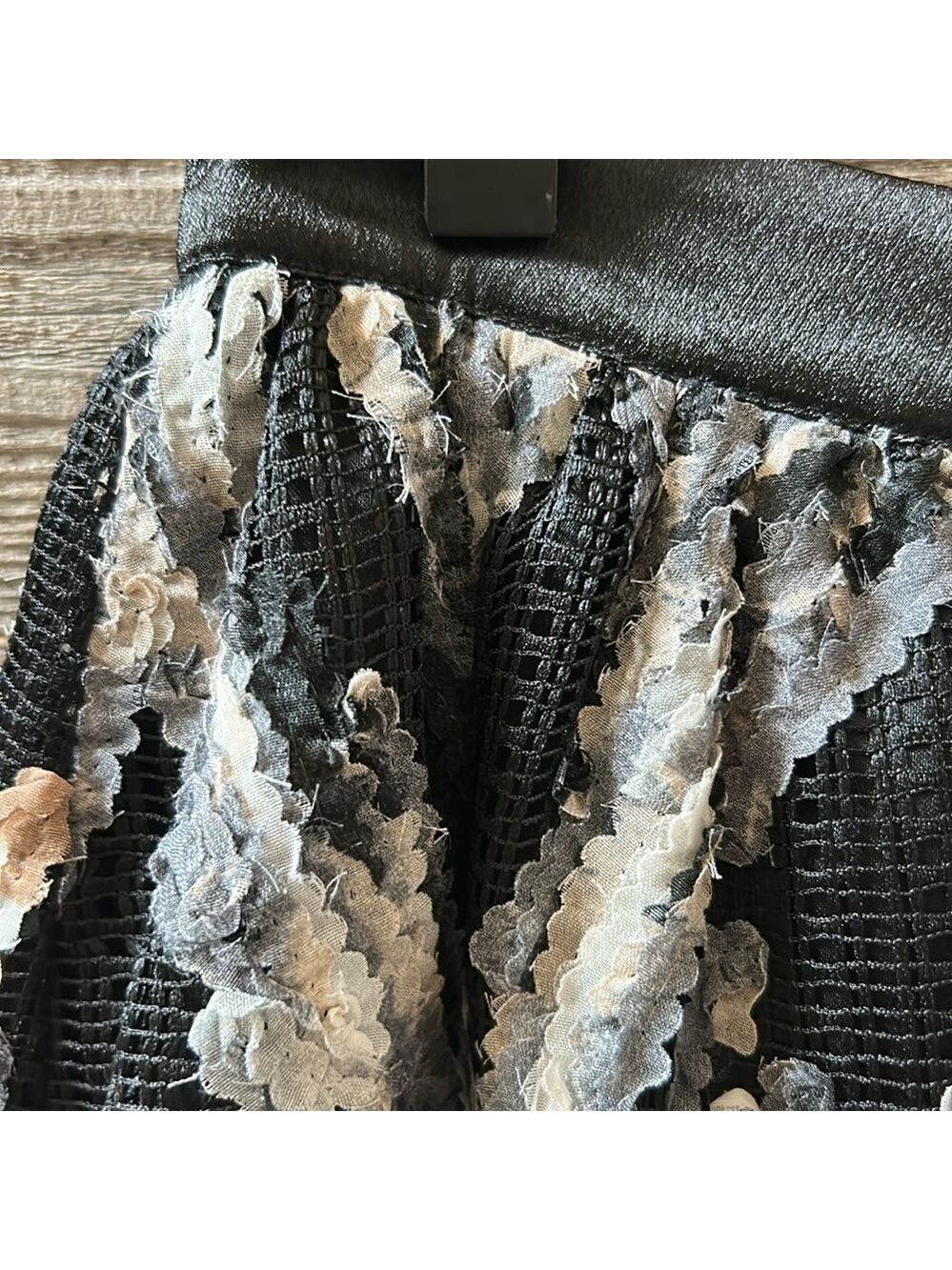 Endless Rose Black and Gray Abstract Pattern A-Line Midi Skirt Size Small - Picture 3 of 12